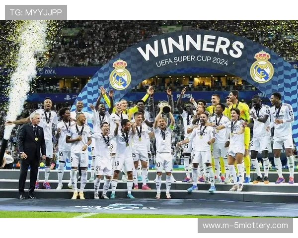 皇马2-0力克比利亚雷亚尔，姆巴佩梅开二度助球队登顶