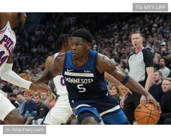 消息：联盟公布上周东西部最佳球员，爱德华兹与布伦森当选